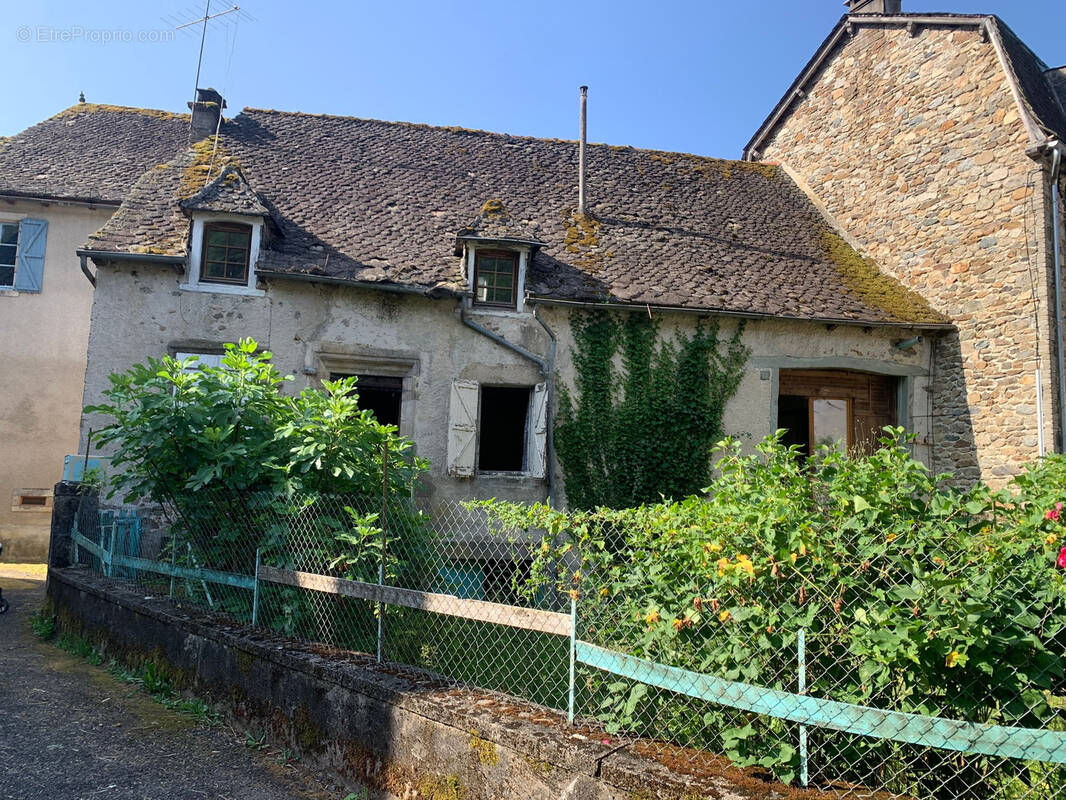 Maison à MONCEAUX-SUR-DORDOGNE