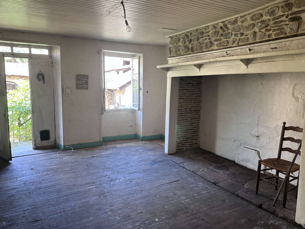 Maison à MONCEAUX-SUR-DORDOGNE