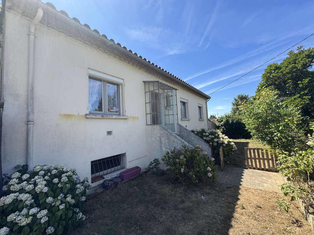 Maison à PONT-DE-LARN