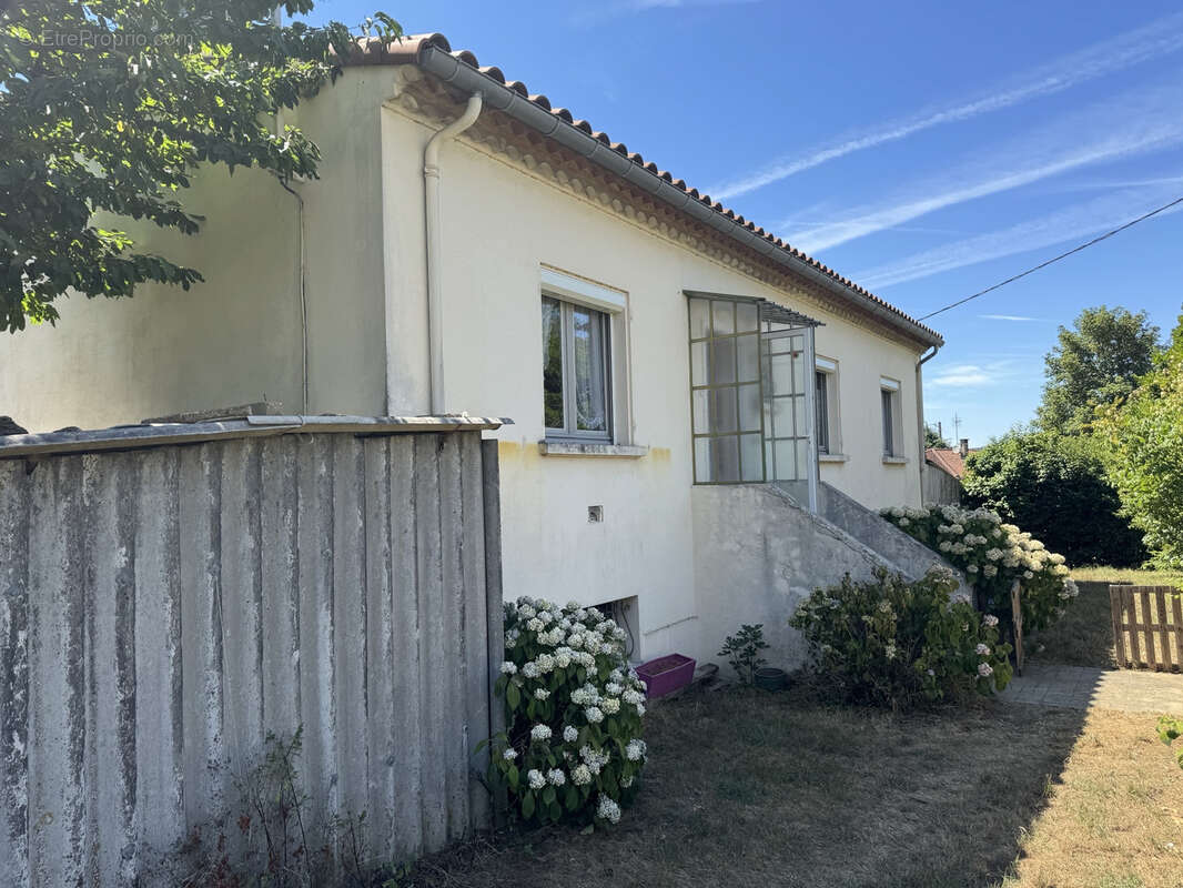 Maison à PONT-DE-LARN