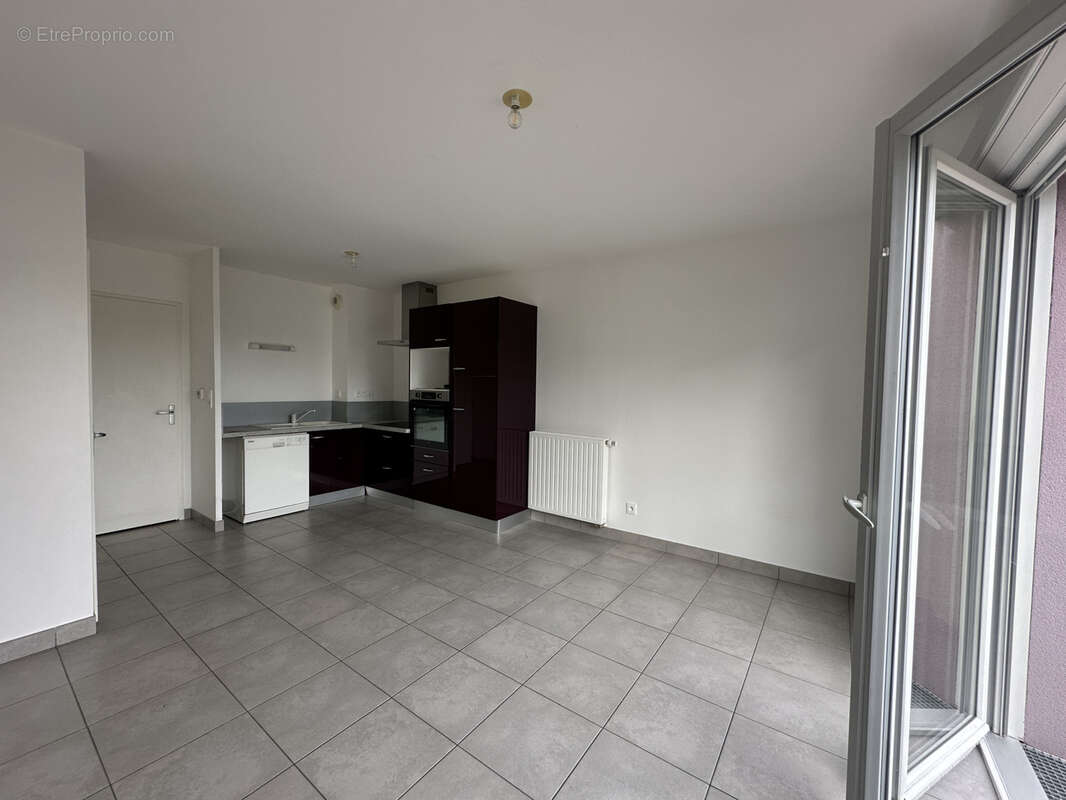 Maison à SAINT-JEAN-DE-BRAYE