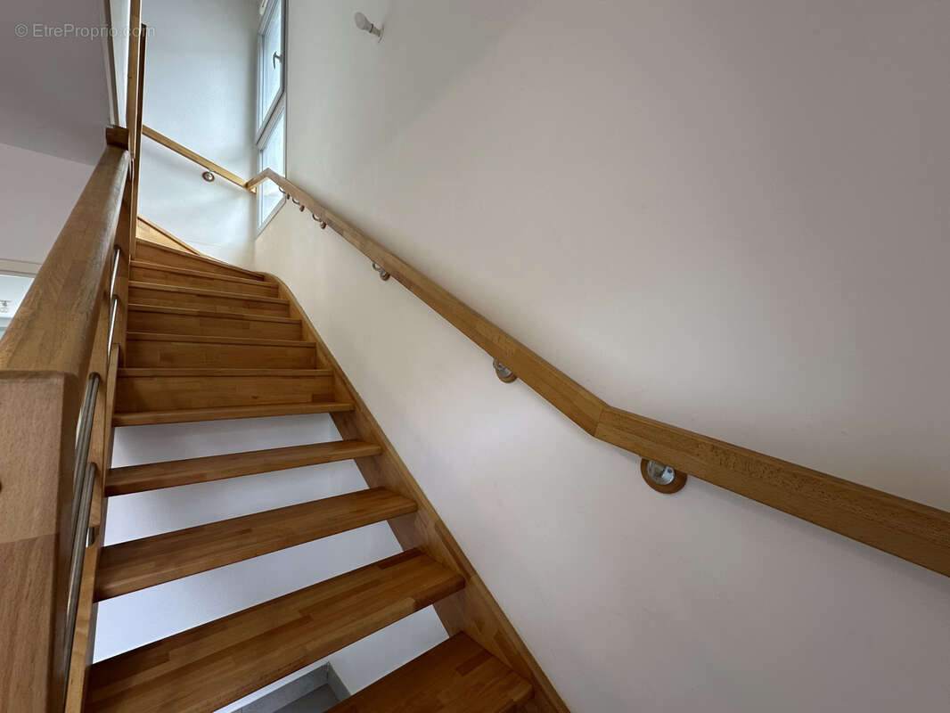 Maison à SAINT-JEAN-DE-BRAYE