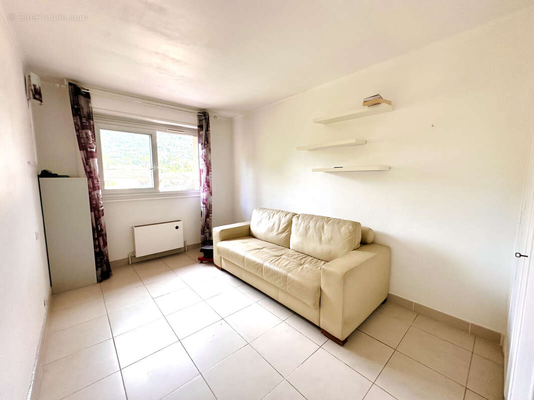 Appartement à PEYMEINADE