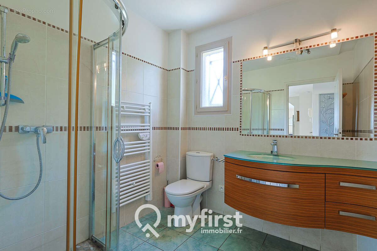 Appartement à LA VALETTE-DU-VAR