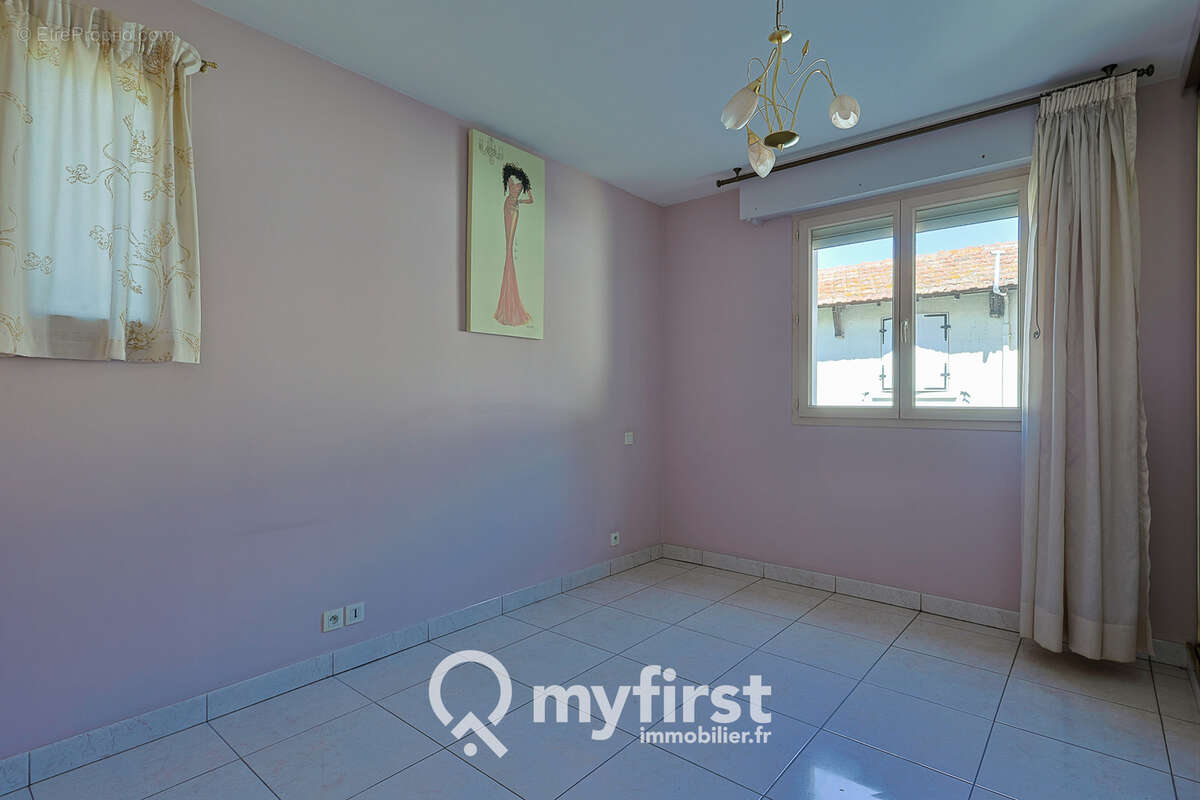 Appartement à LA VALETTE-DU-VAR