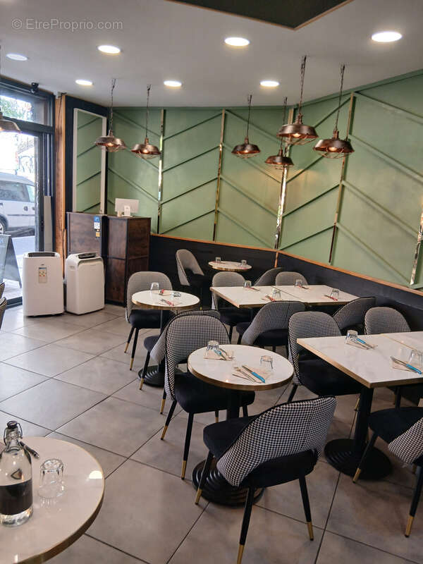 Commerce à MARSEILLE-1E