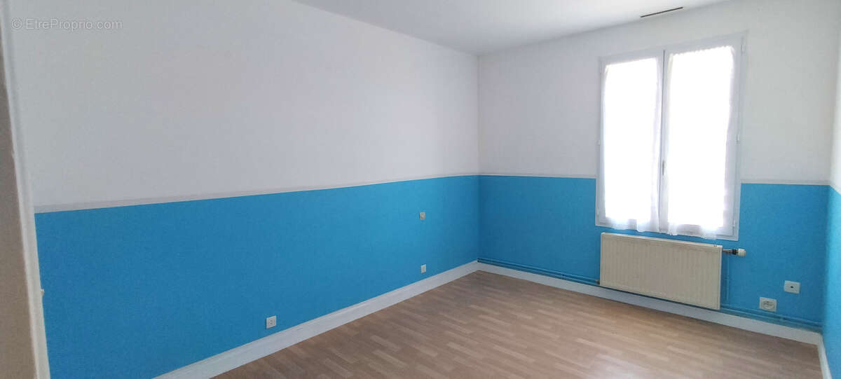 Maison à LA BOISSIERE-DU-DORE