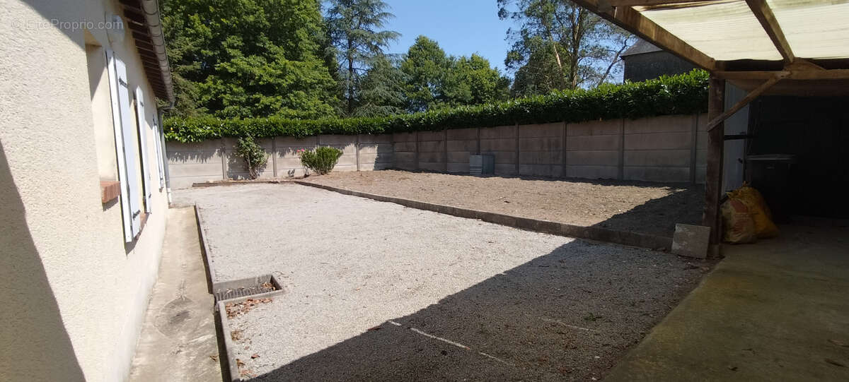 Maison à LA BOISSIERE-DU-DORE