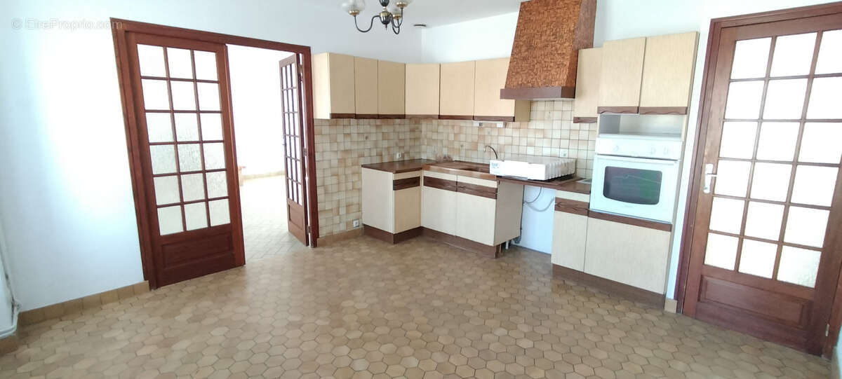 Maison à LA BOISSIERE-DU-DORE