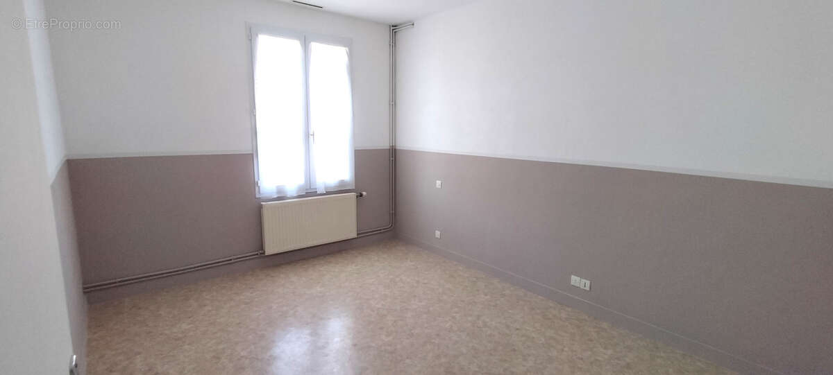 Maison à LA BOISSIERE-DU-DORE