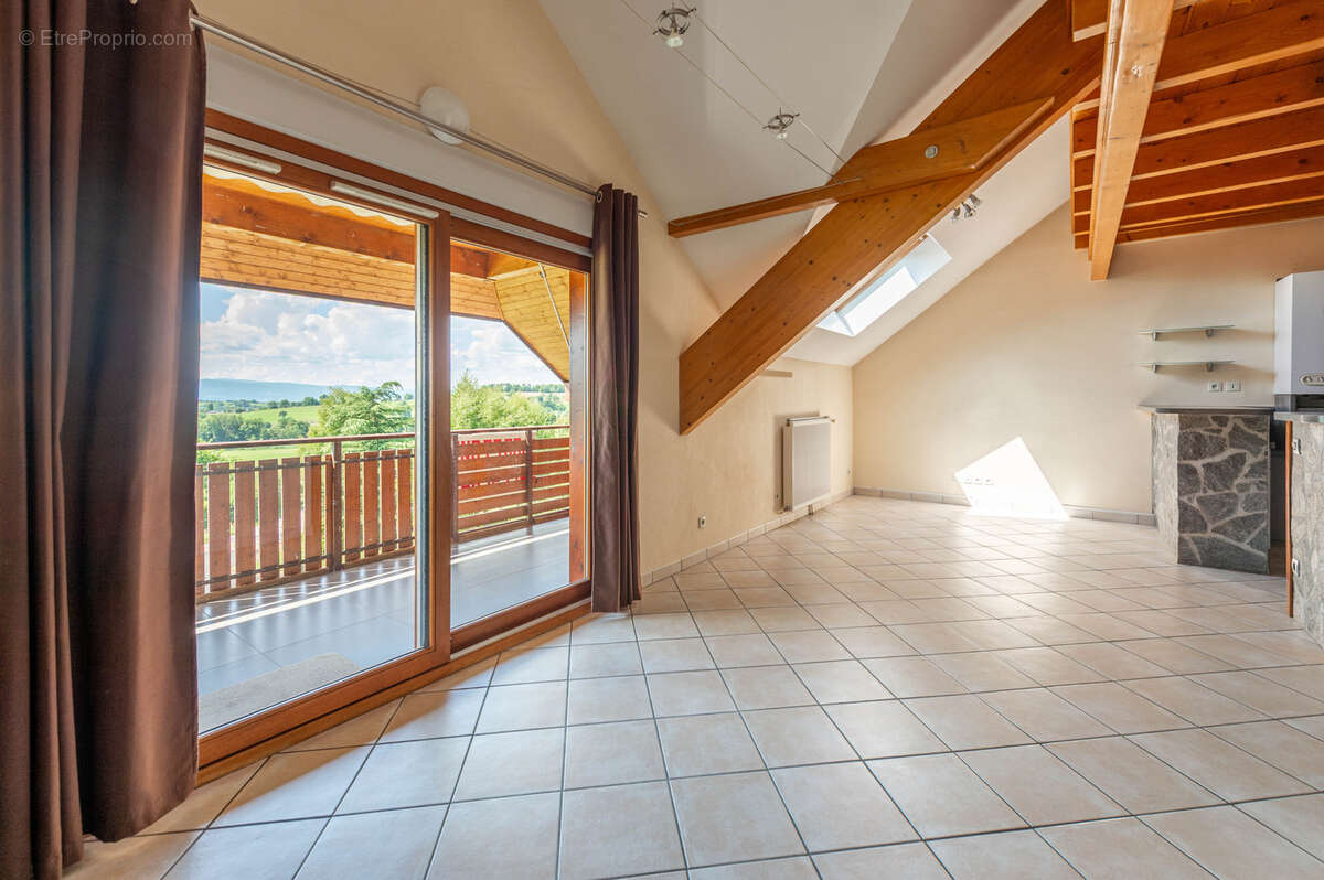 Appartement à GRUFFY