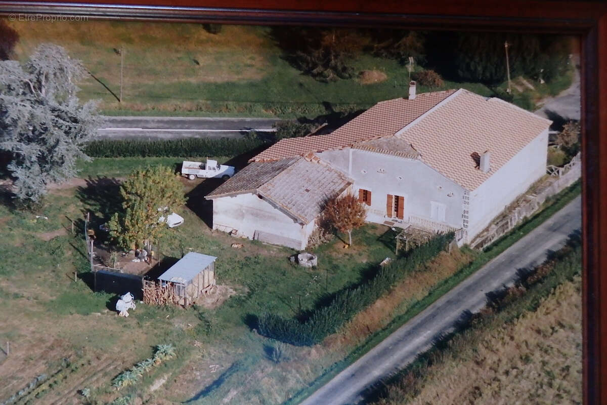 Maison à TAILLECAVAT