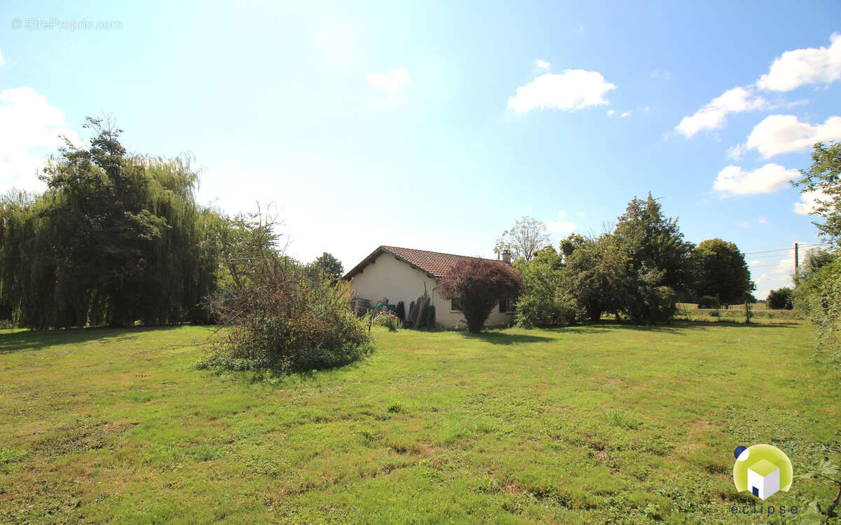 Maison à CONFRANCON