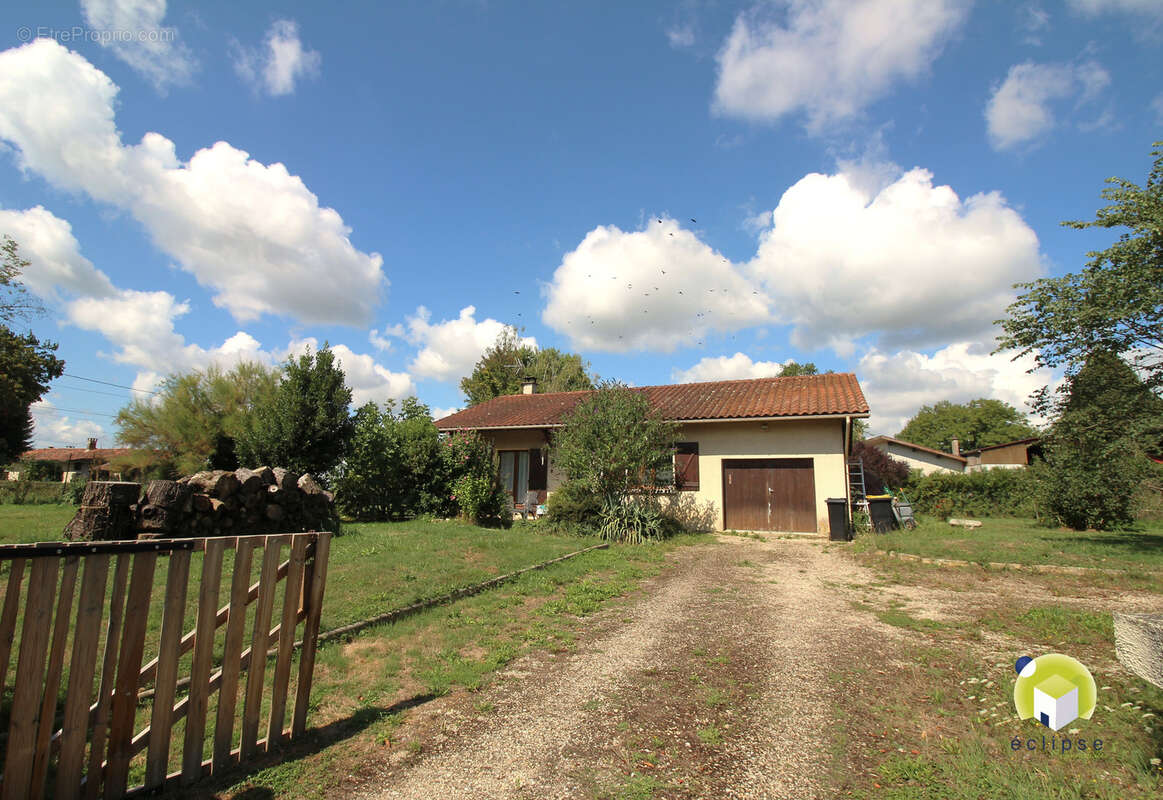 Maison à CONFRANCON