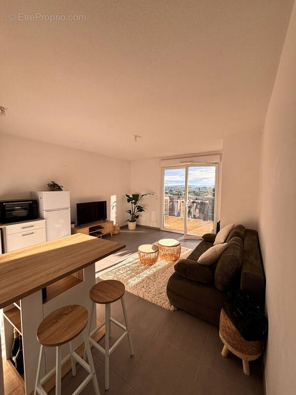 Appartement à JUVIGNAC