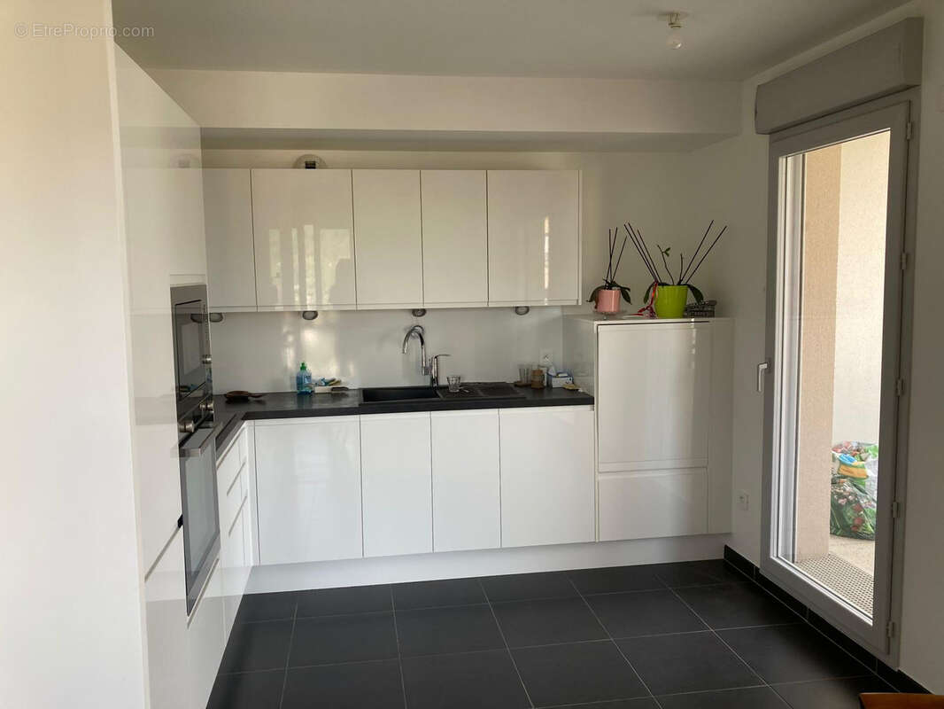 Appartement à BURES-SUR-YVETTE