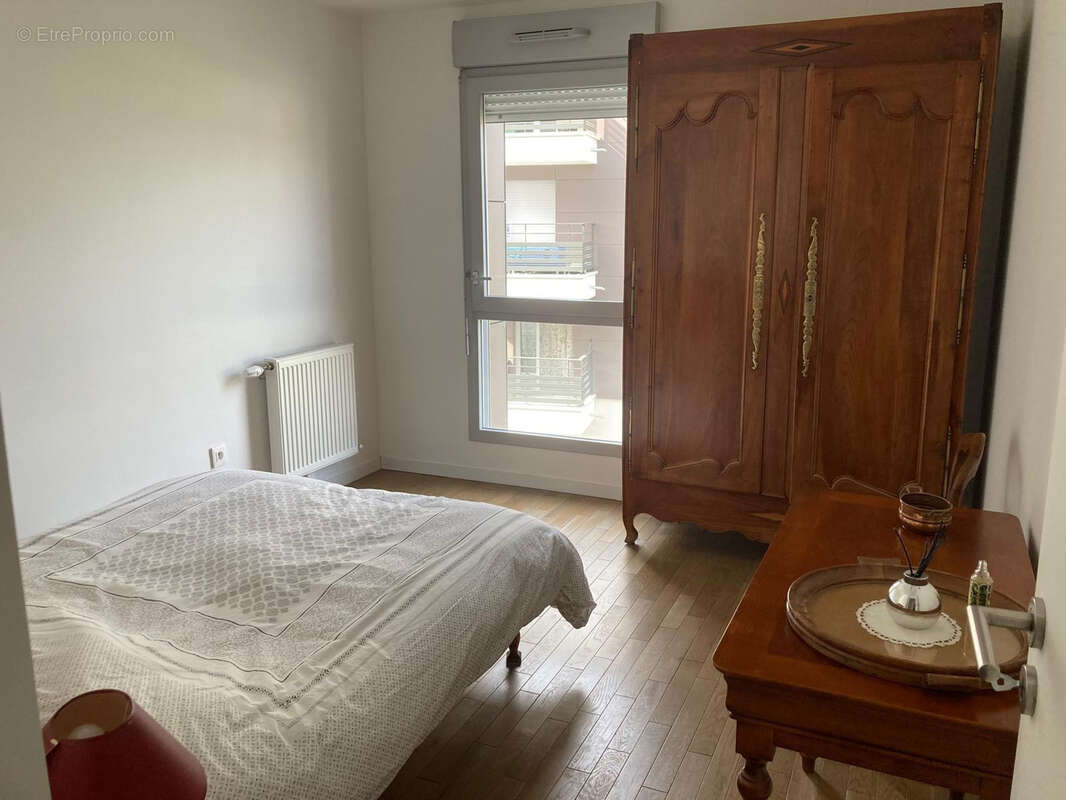 Appartement à BURES-SUR-YVETTE