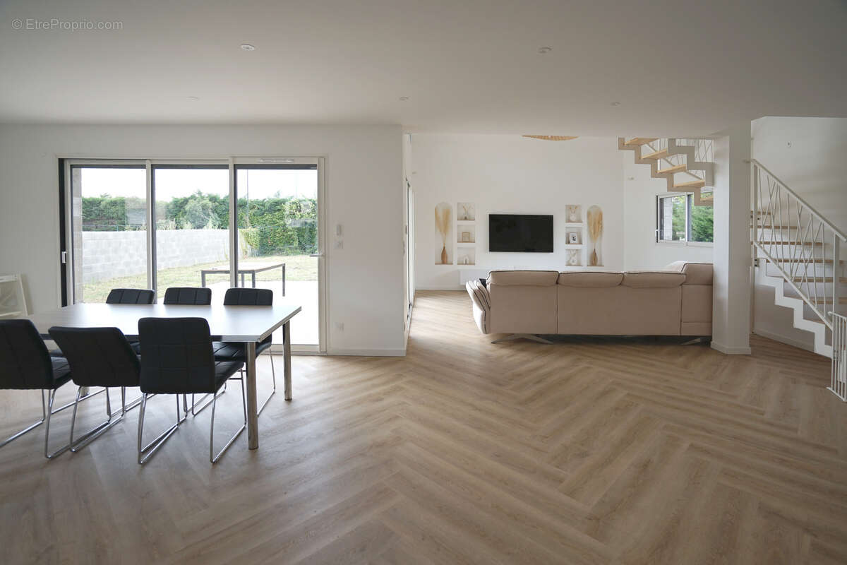 Maison à SAINT-MAURICE-L&#039;EXIL