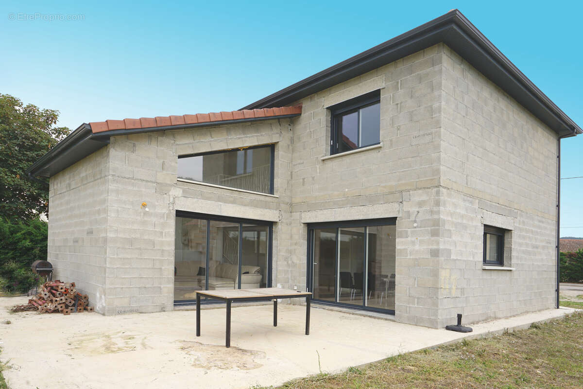 Maison à SAINT-MAURICE-L&#039;EXIL