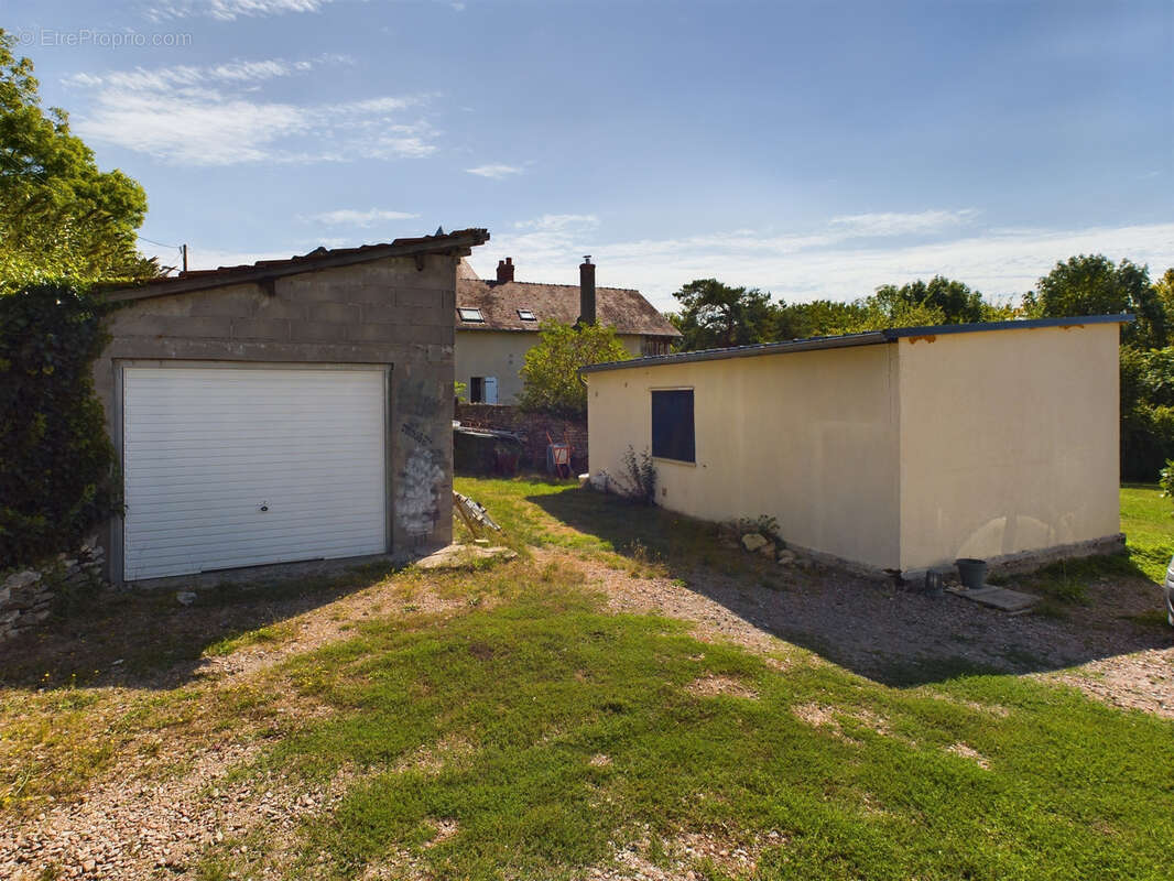 Maison à SAINT-BENIN-D&#039;AZY