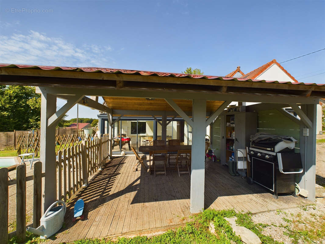 Maison à SAINT-BENIN-D&#039;AZY