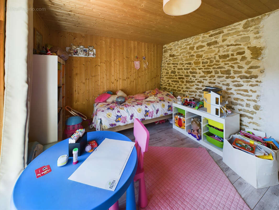 Maison à SAINT-BENIN-D&#039;AZY