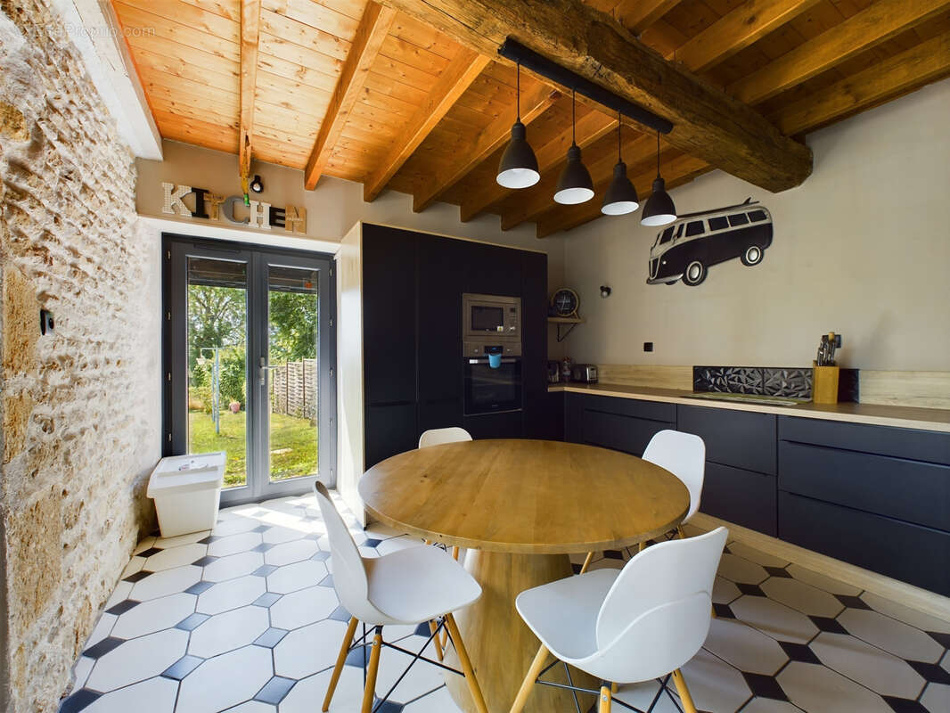 Maison à SAINT-BENIN-D&#039;AZY