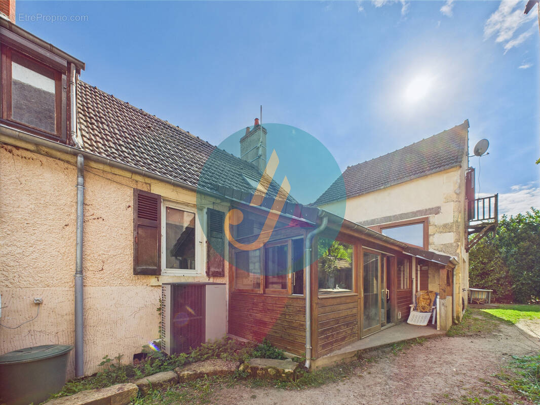 Maison à TRONSANGES