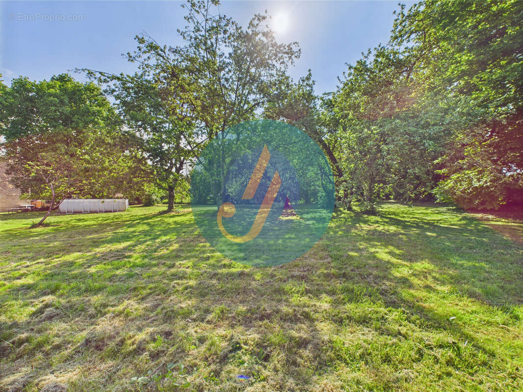 Maison à TRONSANGES