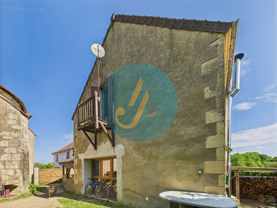 Maison à TRONSANGES