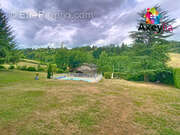 Maison à SAINT-BONNET-DES-QUARTS