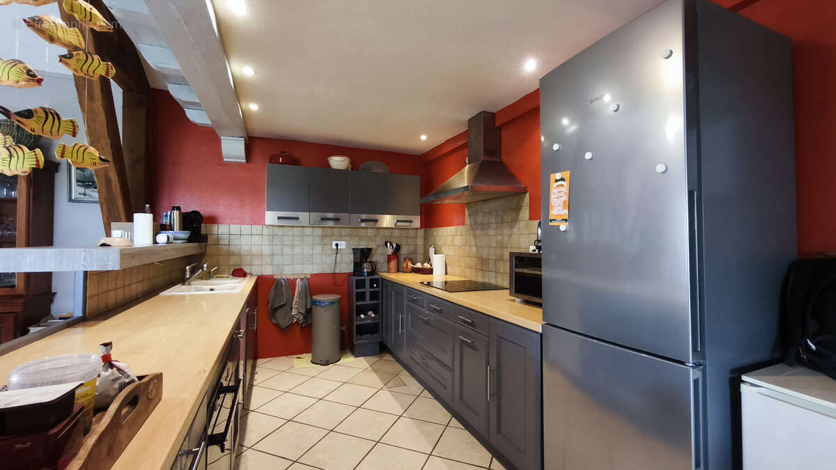 Maison à CASTELNAU-MONTRATIER