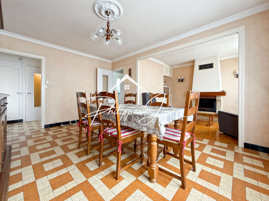 Maison à SAINT-CLEMENT