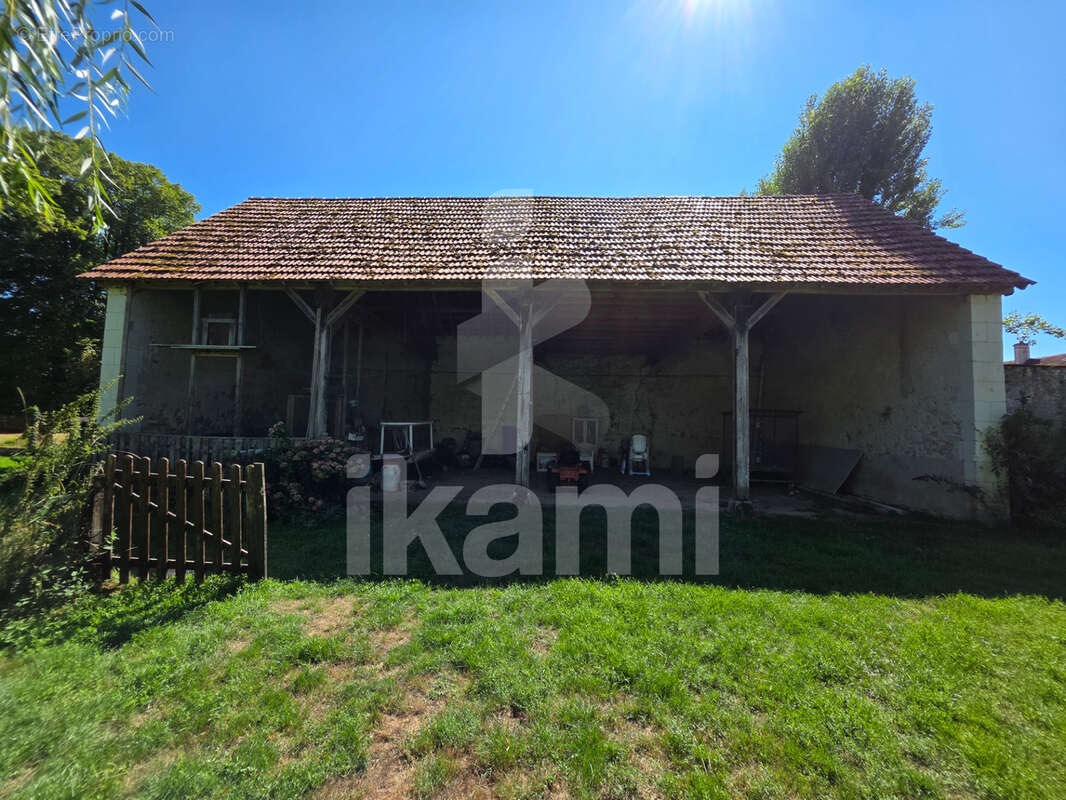 Maison à MENETOU-SUR-NAHON