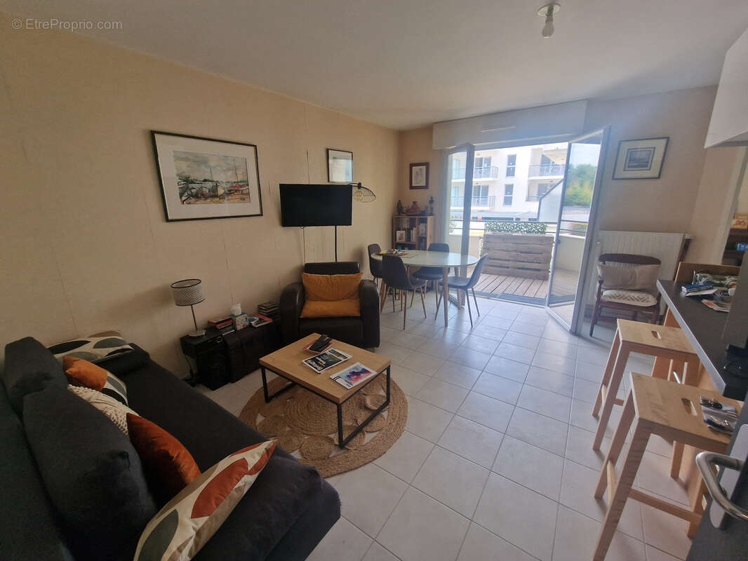 Appartement à AVRILLE