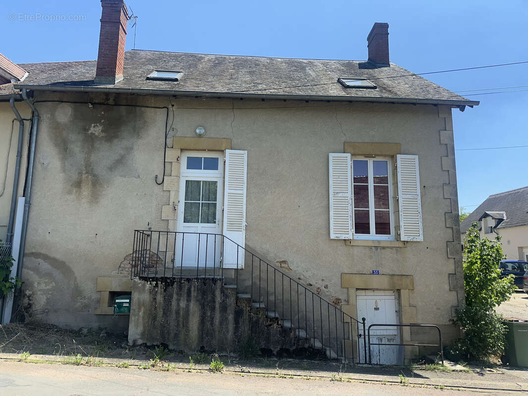 Maison à SAINT-HONORE-LES-BAINS