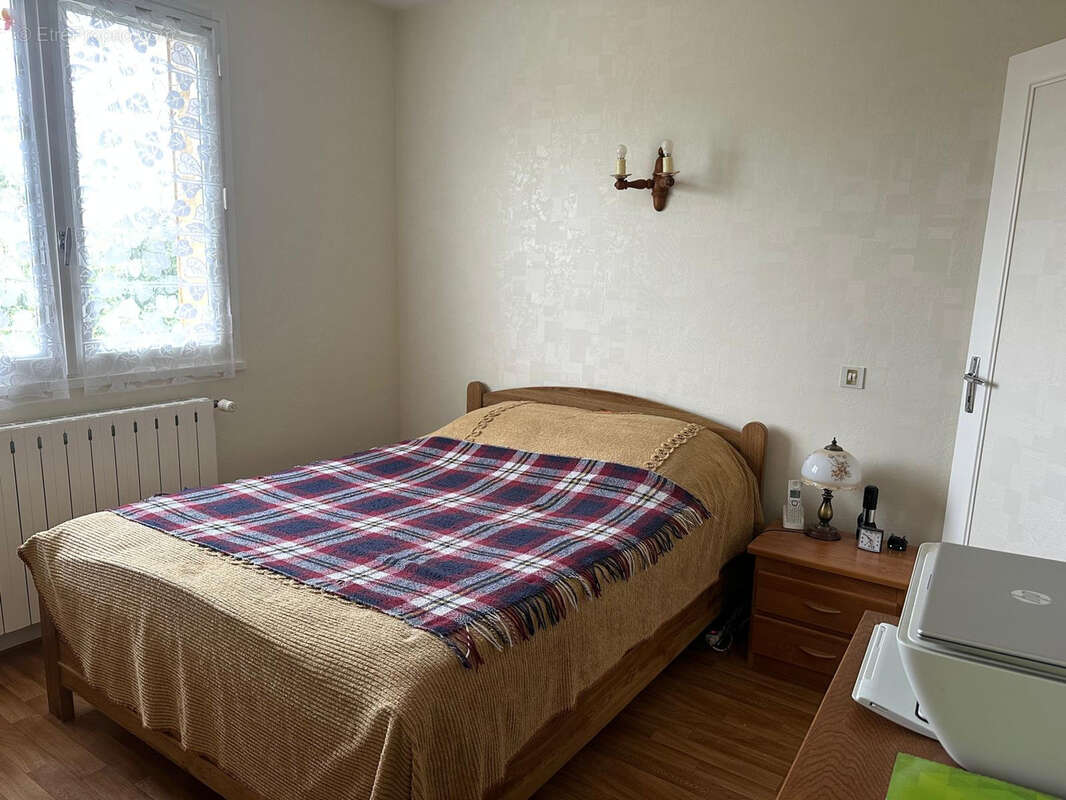 Maison à CERCY-LA-TOUR