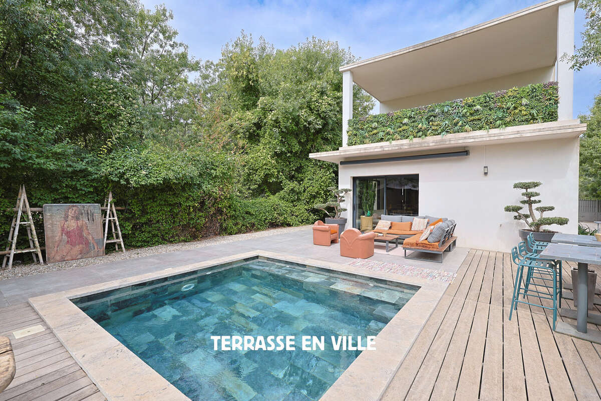 Maison à SOLLIES-PONT