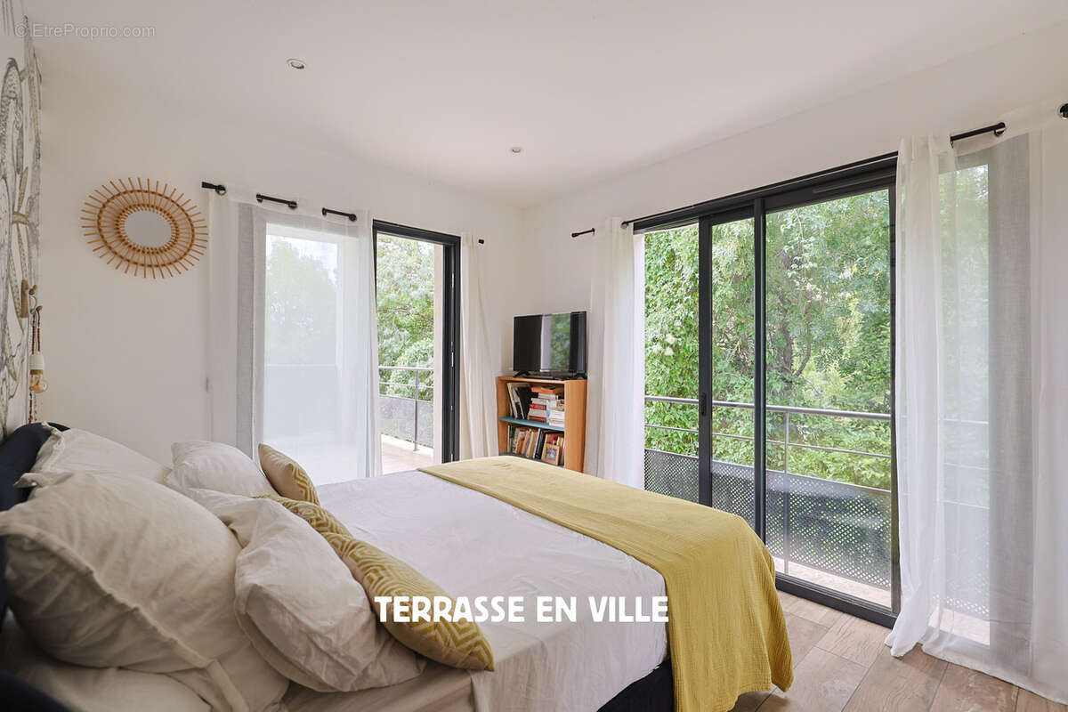 Maison à SOLLIES-PONT