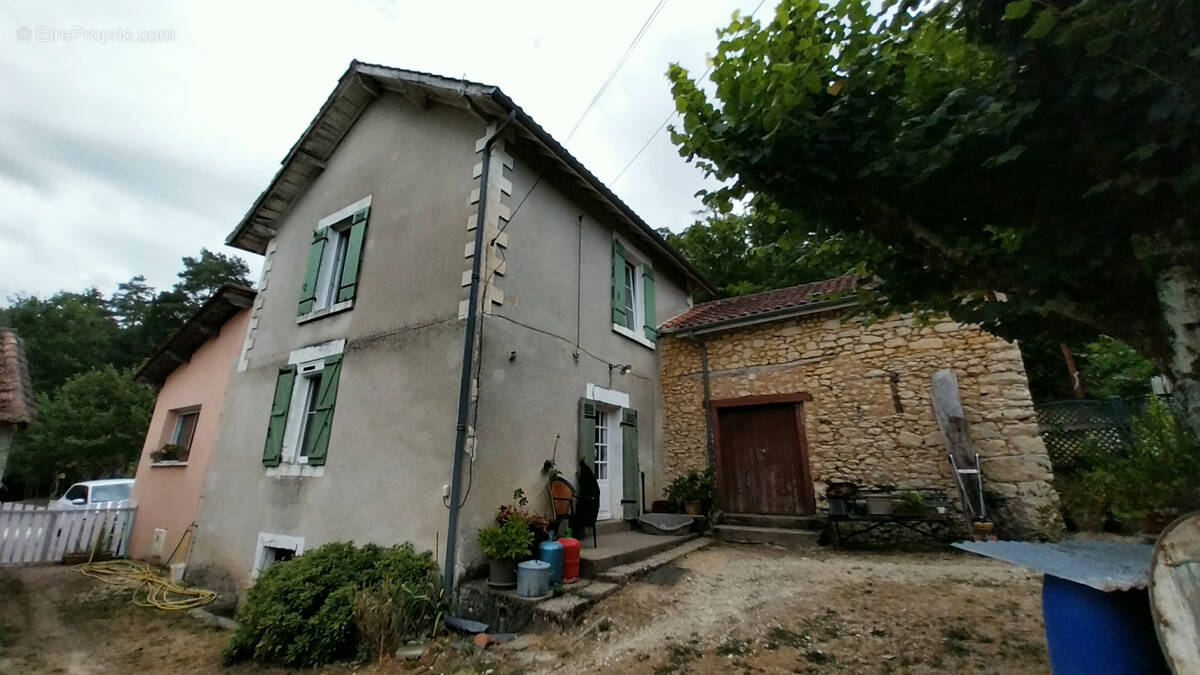 Maison à CHATEAU-L&#039;EVEQUE