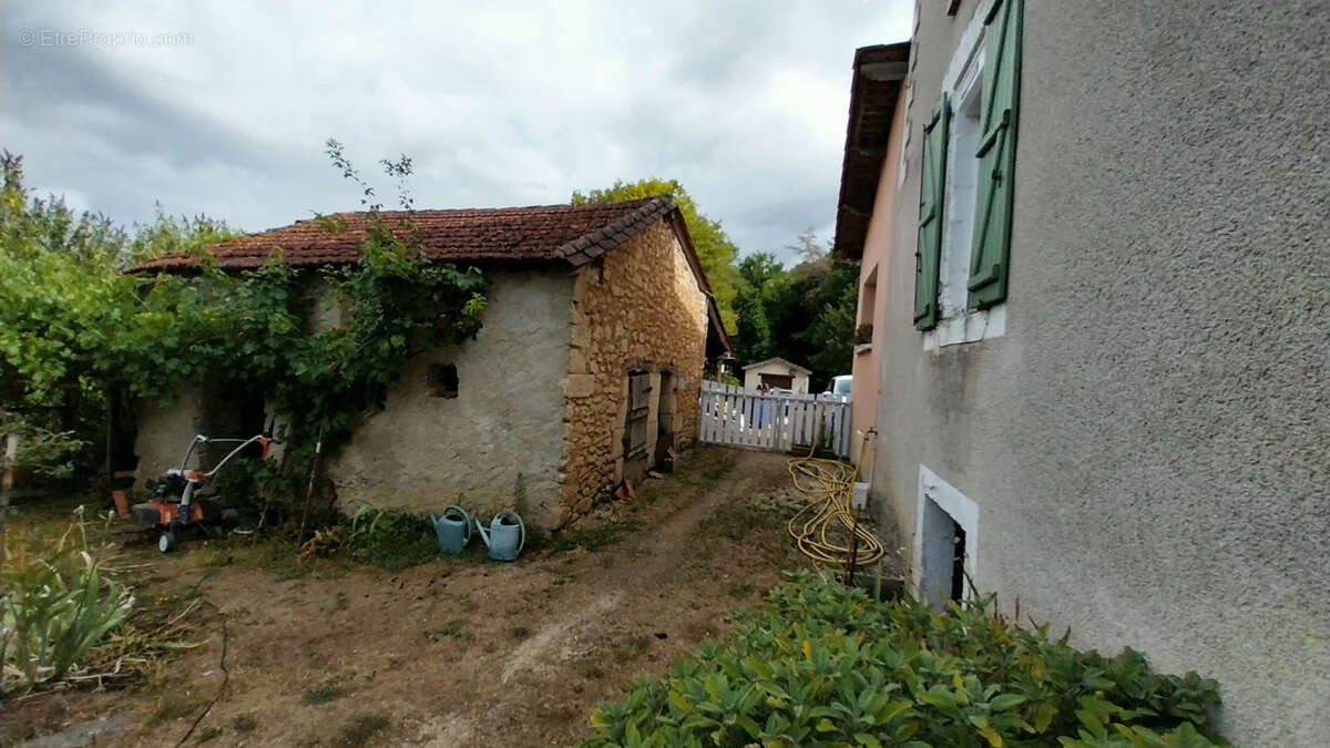 Maison à CHATEAU-L&#039;EVEQUE