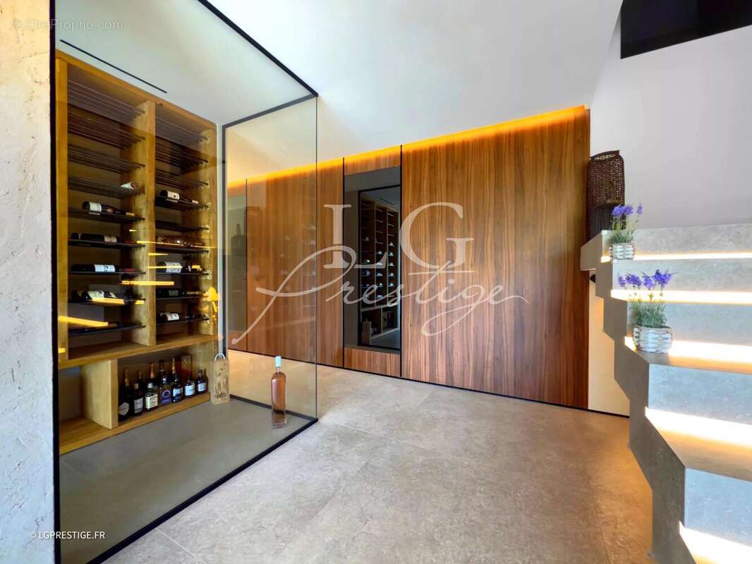 Maison à MANDELIEU-LA-NAPOULE