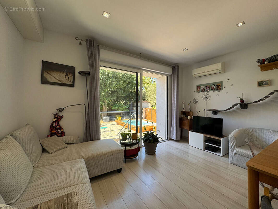 Appartement à MARSEILLE-12E
