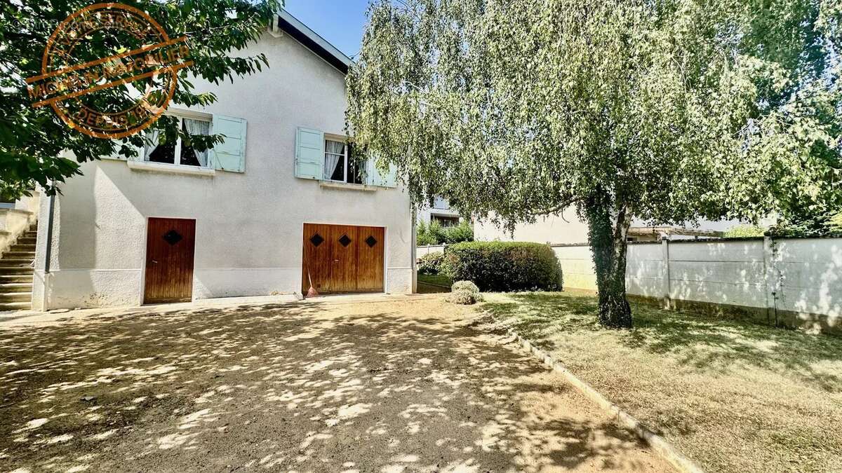 Maison à CHAMPAGNE-AU-MONT-D&#039;OR