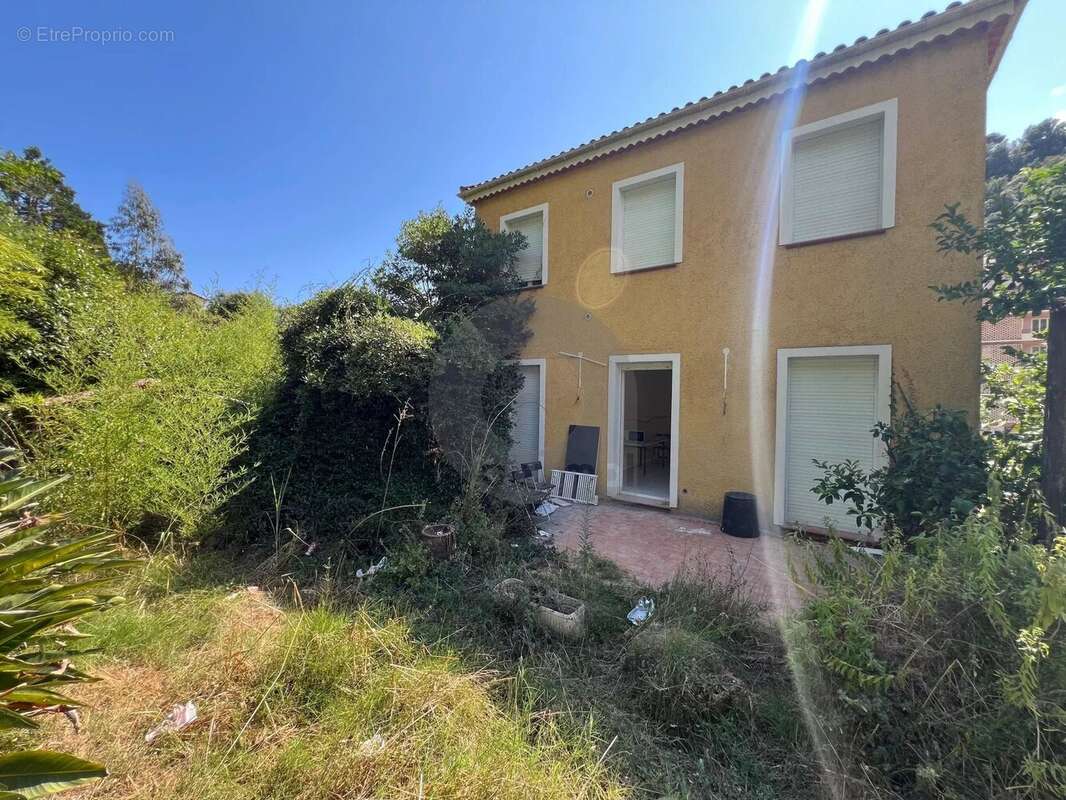Appartement à MENTON