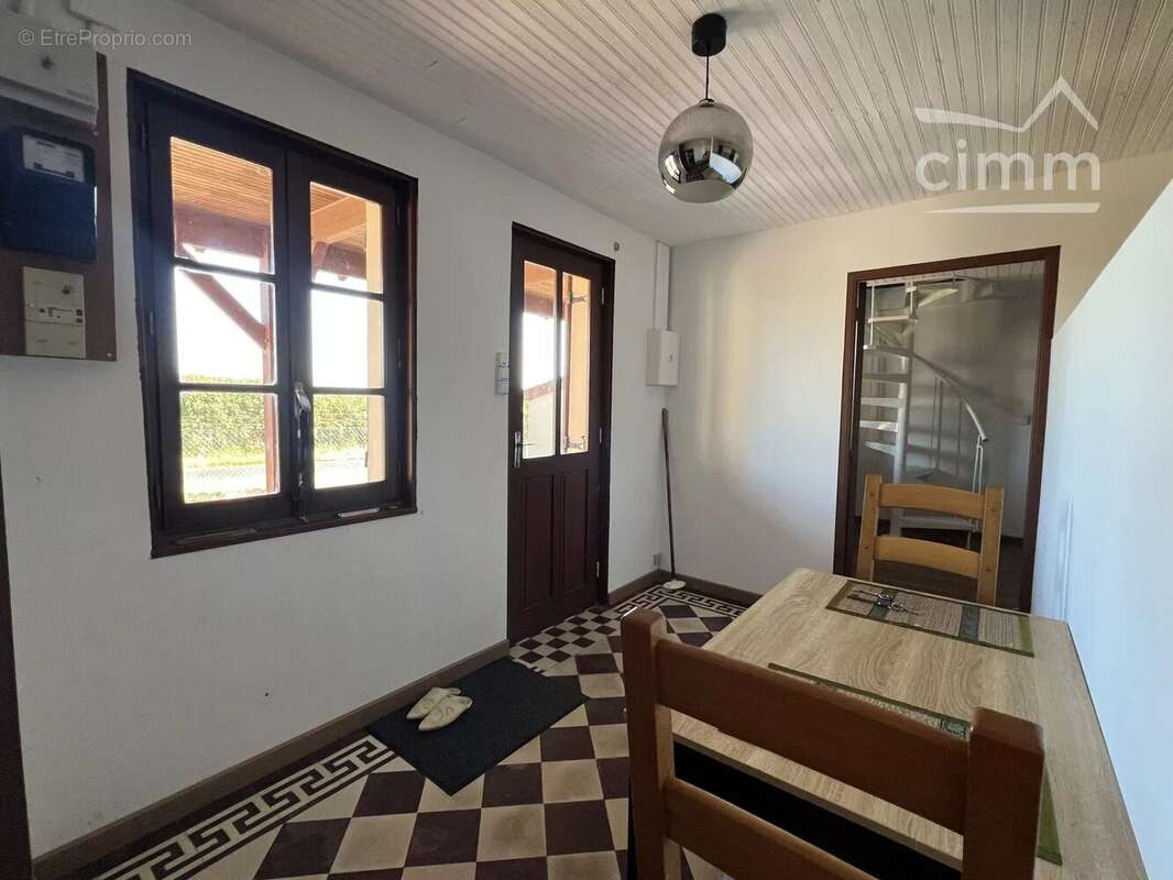 Maison à SALIGNY-SUR-ROUDON