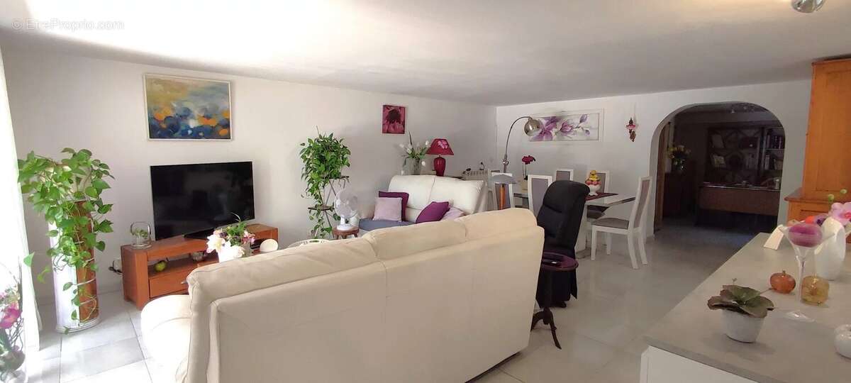 Maison à LA LONDE-LES-MAURES