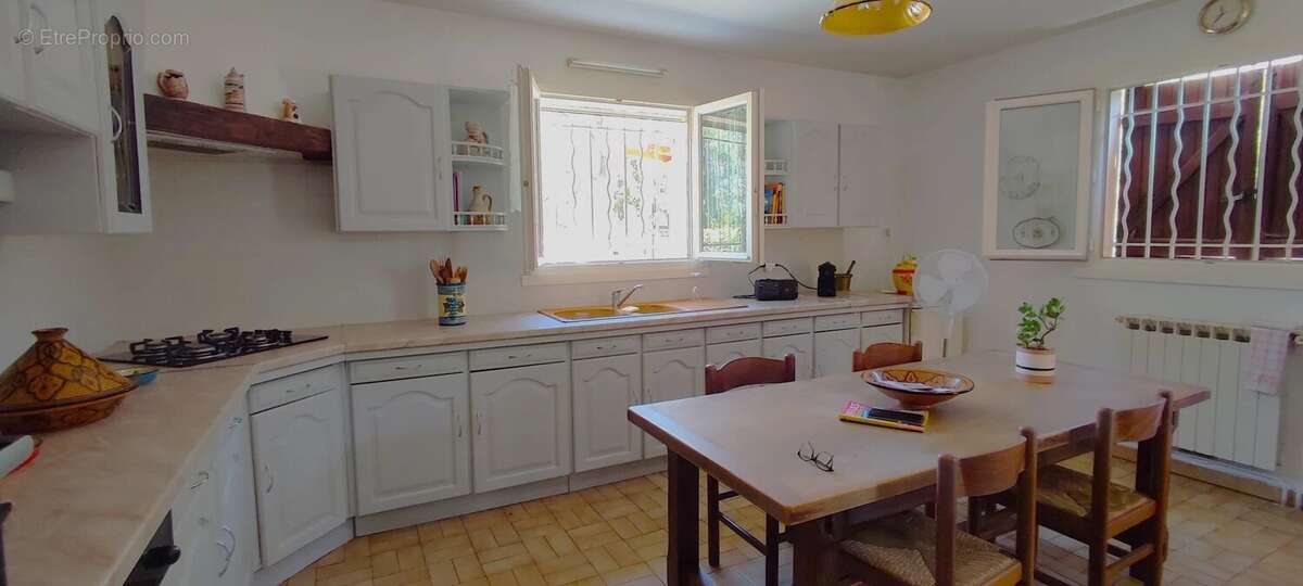 Maison à LA LONDE-LES-MAURES