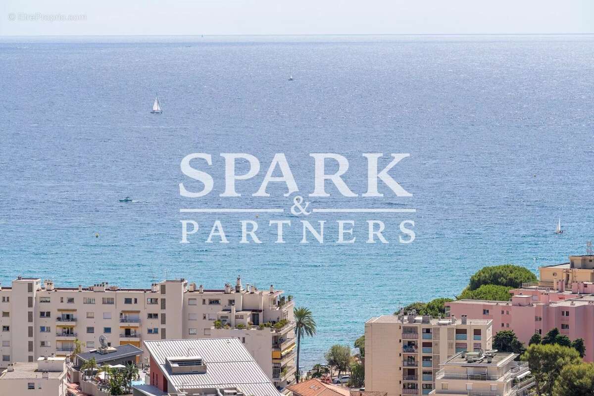 Appartement à ROQUEBRUNE-CAP-MARTIN