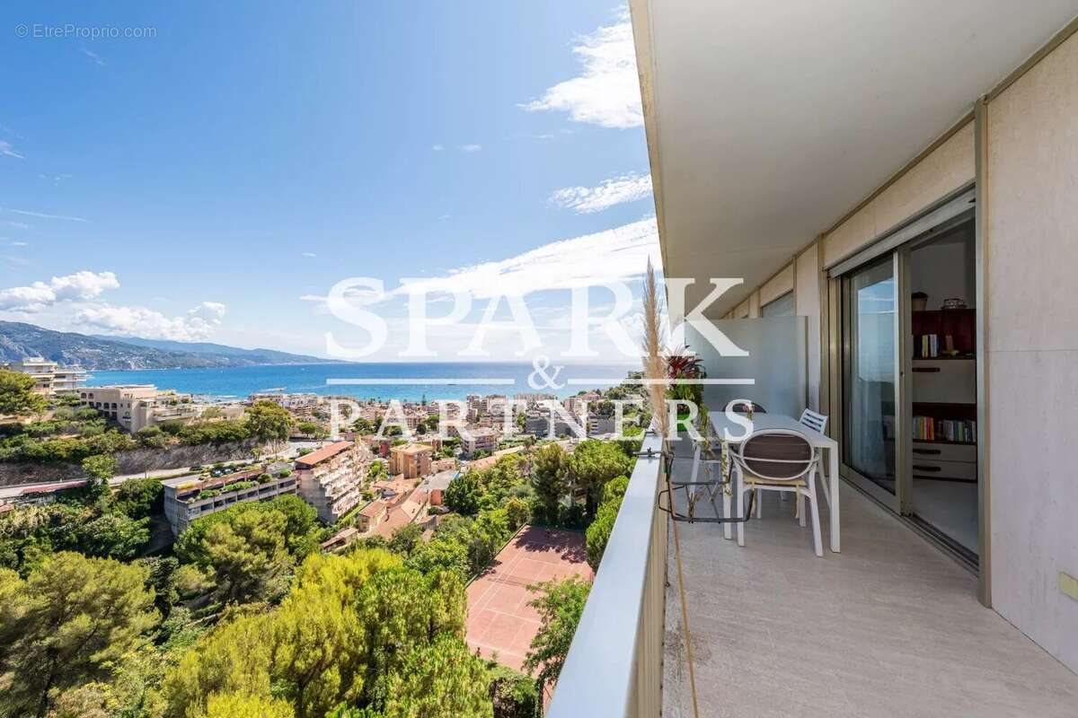 Appartement à ROQUEBRUNE-CAP-MARTIN
